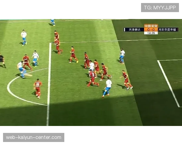 边裁职责：越位判罚与界外球判定的执行时机